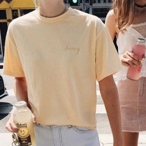 Brandy Melville Honey tee